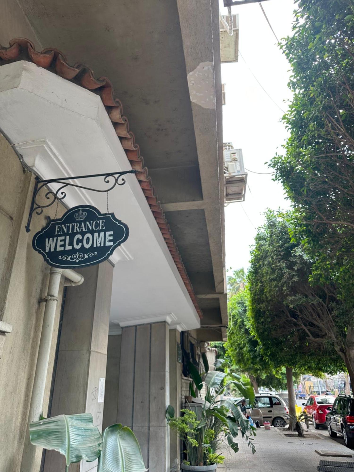 Modern 1-Bedroom Apartment In Zamalek Visits Allowed Cairo Exterior foto