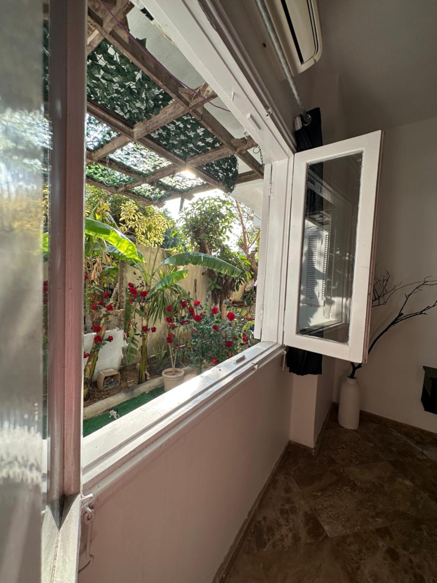 Modern 1-Bedroom Apartment In Zamalek Visits Allowed Cairo Exterior foto
