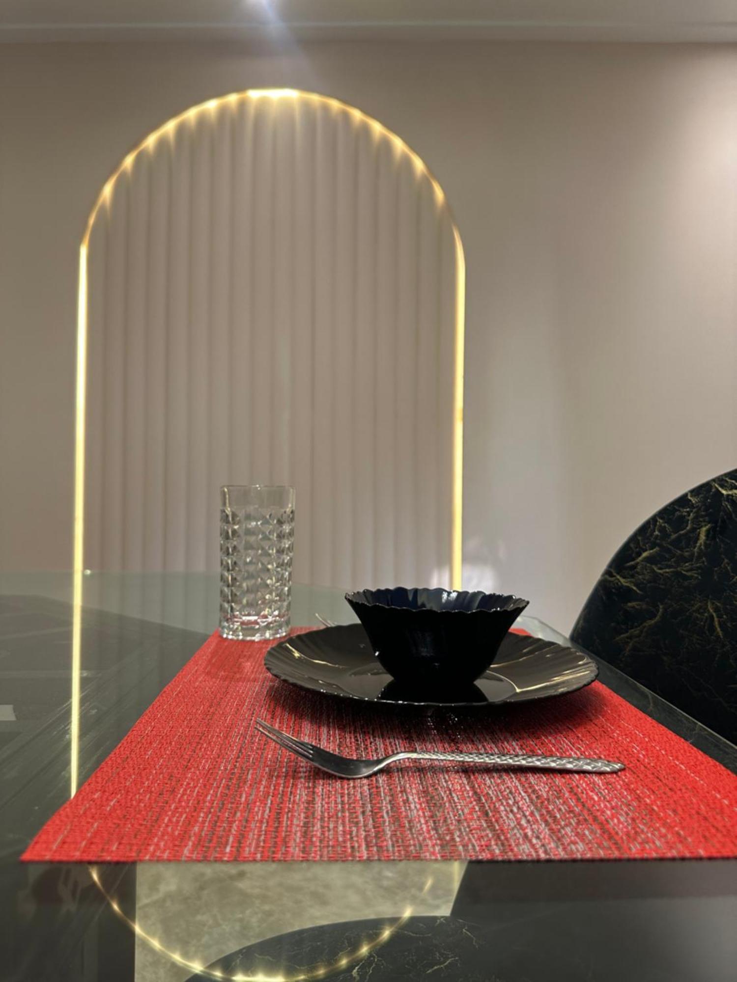 Modern 1-Bedroom Apartment In Zamalek Visits Allowed Cairo Exterior foto